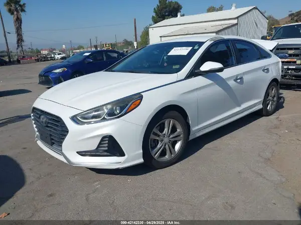 5NPE34AF3JH642501 2018 HYUNDAI SONATA - Image 2