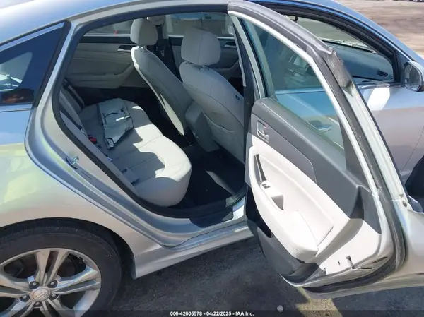 5NPE34AF3JH655216 2018 HYUNDAI SONATA - Image 8