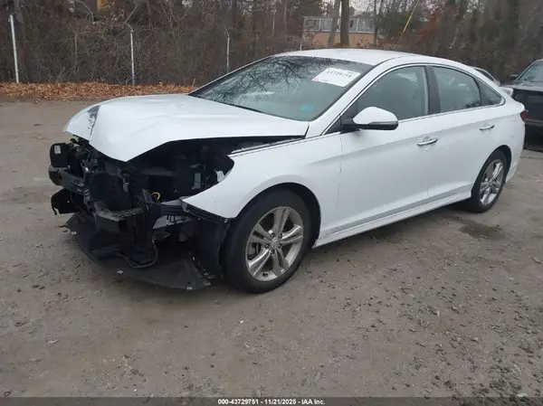 5NPE34AF3JH660738 2018 HYUNDAI SONATA - Image 2