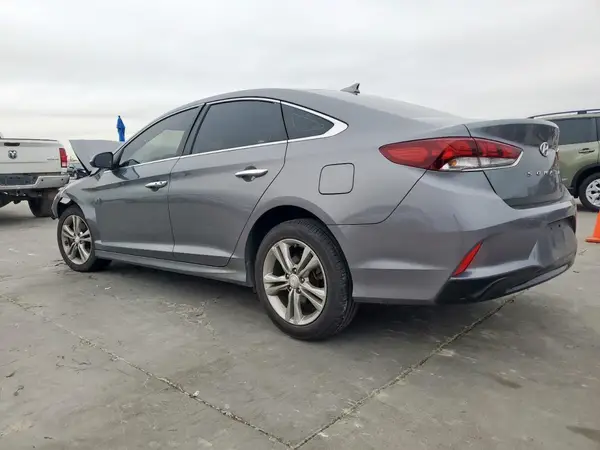 5NPE34AF3JH666605 2018 HYUNDAI SONATA - Image 2