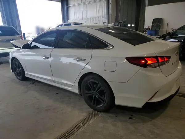 5NPE34AF3JH667866 2018 HYUNDAI SONATA - Image 2