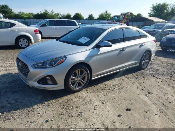 5NPE34AF3JH677412 2018 HYUNDAI SONATA - Image 2
