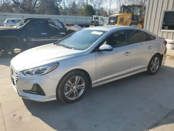 5NPE34AF3JH680147 2018 HYUNDAI SONATA - Image 1