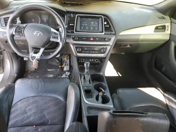 5NPE34AF3JH699636 2018 HYUNDAI SONATA - Image 8