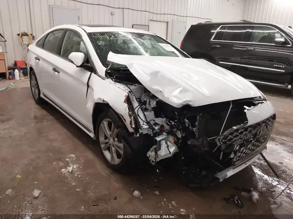 5NPE34AF3JH699927 2018 HYUNDAI SONATA - Image 1