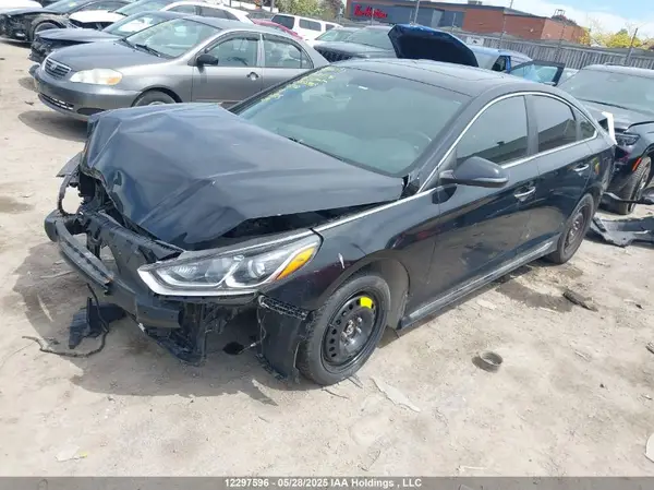 5NPE34AF3JH702583 2018 HYUNDAI SONATA - Image 2