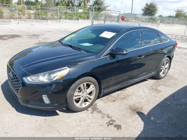 5NPE34AF3JH708867 2018 HYUNDAI SONATA - Image 2
