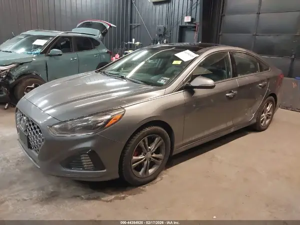 5NPE34AF3JH718329 2018 HYUNDAI SONATA - Image 2