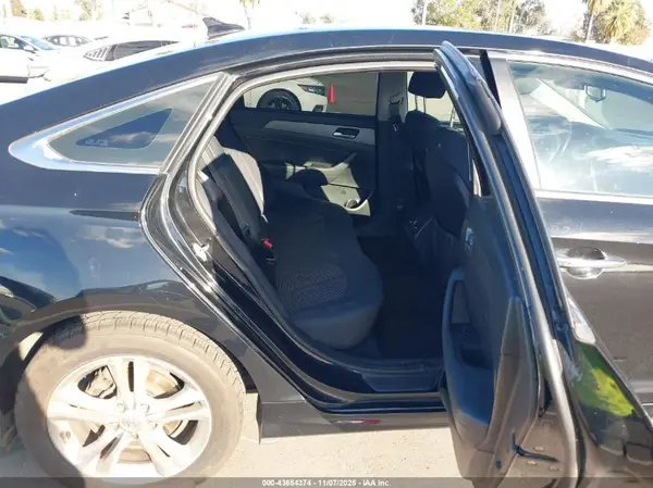 5NPE34AF3JH728262 2018 HYUNDAI SONATA - Image 8
