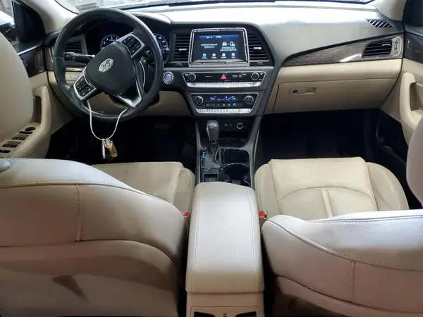 5NPE34AF3KH739215 2019 HYUNDAI SONATA - Image 8
