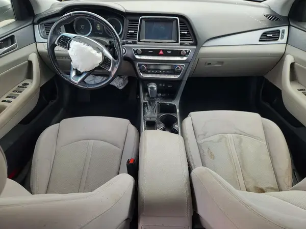 5NPE34AF3KH749002 2019 HYUNDAI SONATA - Image 8