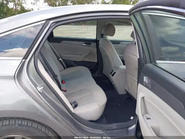 5NPE34AF3KH784154 2019 HYUNDAI SONATA - Image 8