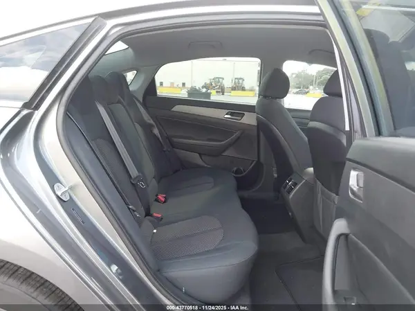 5NPE34AF3KH815113 2019 HYUNDAI SONATA - Image 8