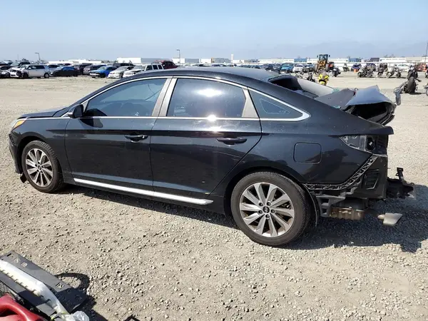 5NPE34AF4GH268960 2016 HYUNDAI SONATA - Image 2