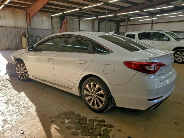 5NPE34AF4GH274502 2016 HYUNDAI SONATA - Image 2