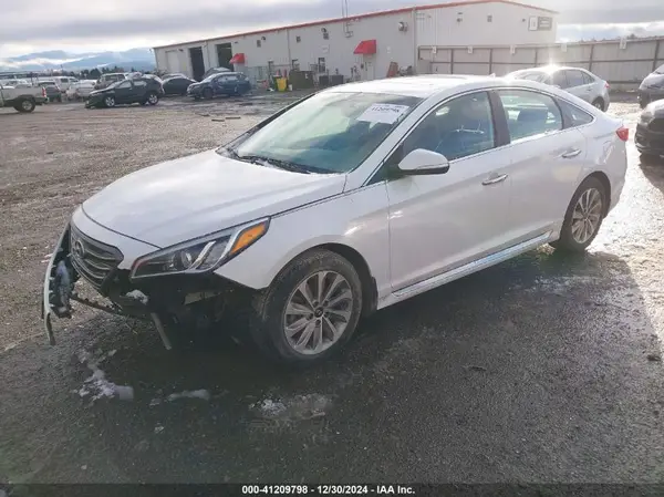 5NPE34AF4GH299318 2016 HYUNDAI SONATA - Image 2