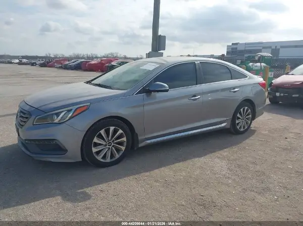 5NPE34AF4GH312830 2016 HYUNDAI SONATA - Image 2