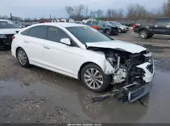 5NPE34AF4GH321463 2016 HYUNDAI SONATA