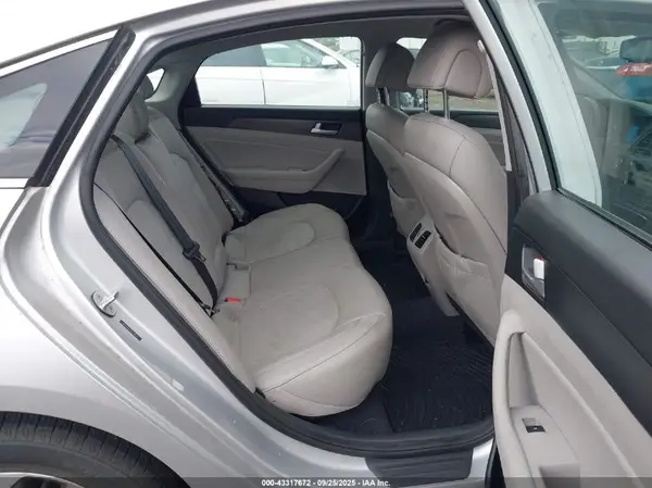 5NPE34AF4GH355127 2016 HYUNDAI SONATA - Image 8