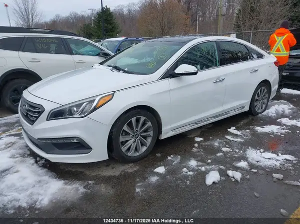 5NPE34AF4GH367598 2016 HYUNDAI SONATA - Image 2