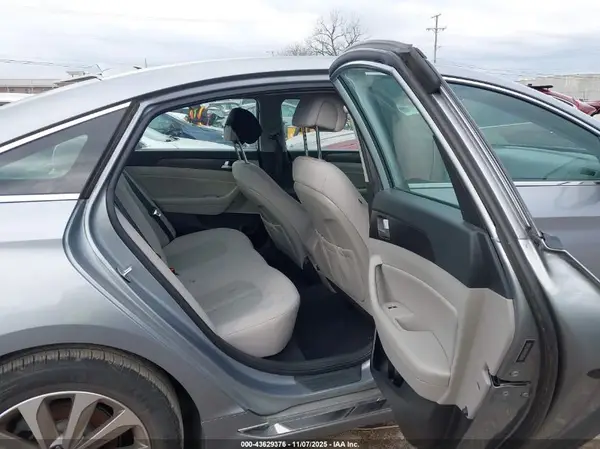 5NPE34AF4GH389259 2016 HYUNDAI SONATA - Image 8