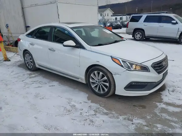 5NPE34AF4GH391125 2016 HYUNDAI SONATA - Image 1