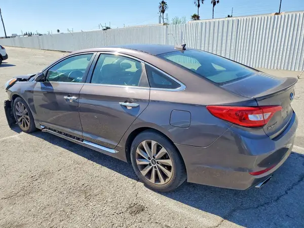 5NPE34AF4GH393330 2016 HYUNDAI SONATA - Image 2