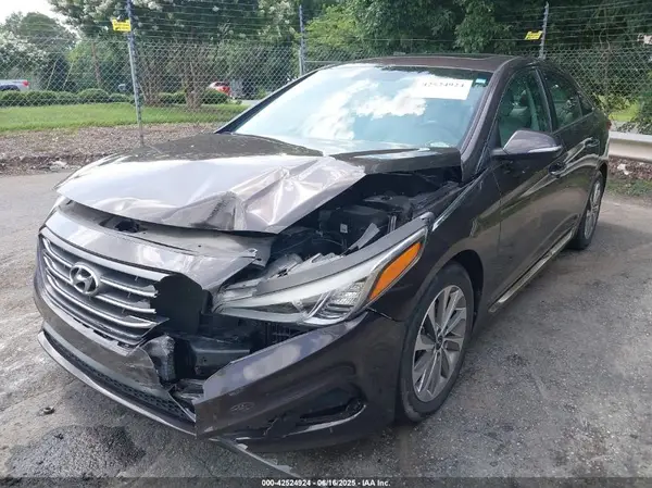 5NPE34AF4GH425323 2016 HYUNDAI SONATA - Image 2