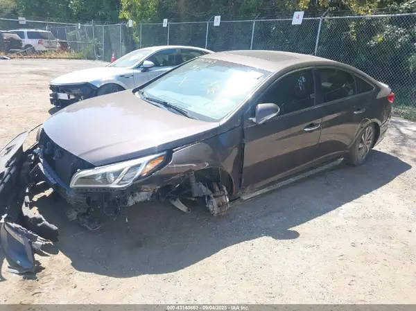 5NPE34AF4GH425693 2016 HYUNDAI SONATA - Image 2