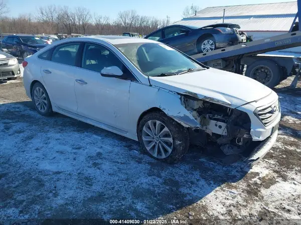 5NPE34AF4HH438073 2017 HYUNDAI SONATA - Image 1