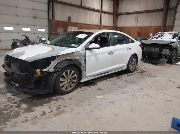 5NPE34AF4HH446416 2017 HYUNDAI SONATA - Image 2