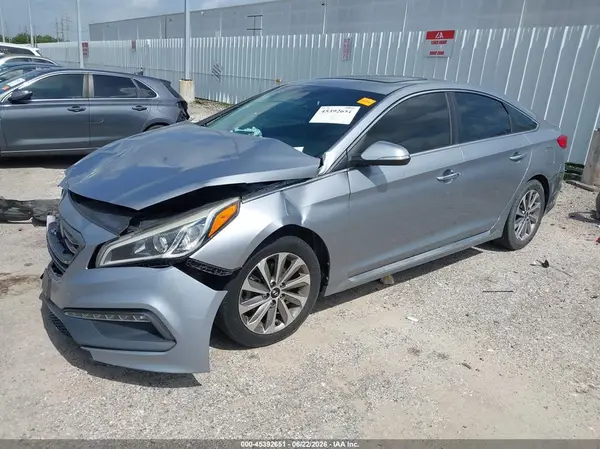 5NPE34AF4HH457724 2017 HYUNDAI SONATA - Image 2