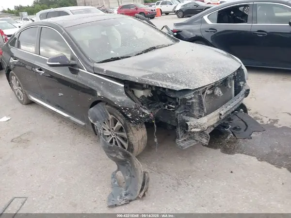5NPE34AF4HH472966 2017 HYUNDAI SONATA - Image 1