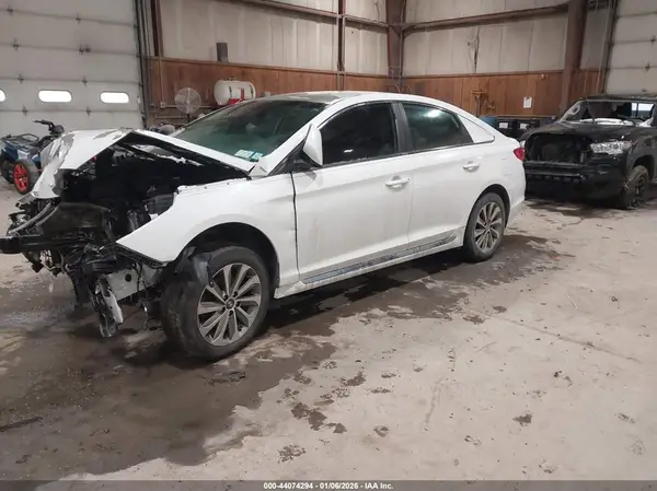 5NPE34AF4HH500717 2017 HYUNDAI SONATA - Image 2