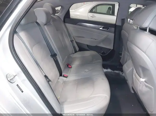 5NPE34AF4HH525665 2017 HYUNDAI SONATA - Image 8