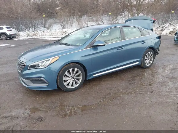 5NPE34AF4HH545060 2017 HYUNDAI SONATA - Image 2