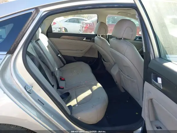 5NPE34AF4HH563705 2017 HYUNDAI SONATA - Image 8