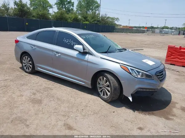 5NPE34AF4HH566247 2017 HYUNDAI SONATA - Image 1