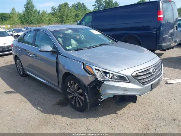 5NPE34AF4HH567849 2017 HYUNDAI SONATA - Image 1
