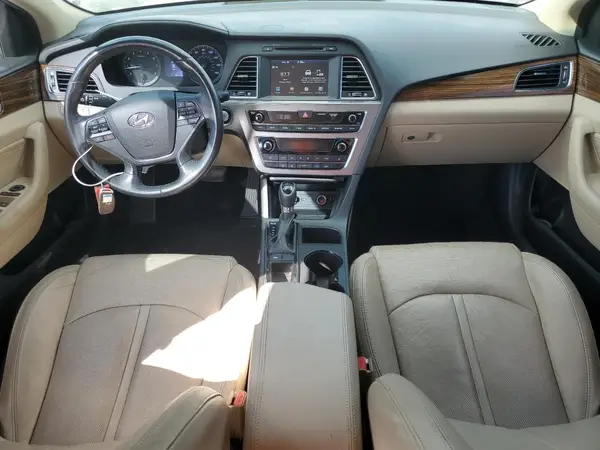 5NPE34AF4HH570976 2017 HYUNDAI SONATA - Image 8