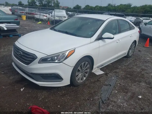 5NPE34AF4HH573294 2017 HYUNDAI SONATA - Image 2