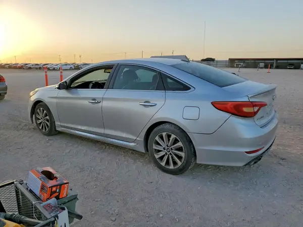 5NPE34AF4HH581928 2017 HYUNDAI SONATA - Image 2