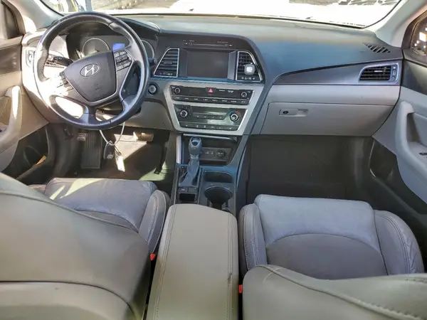 5NPE34AF4HH582951 2017 HYUNDAI SONATA - Image 8