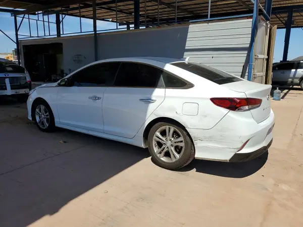 5NPE34AF4JH597472 2018 HYUNDAI SONATA - Image 2
