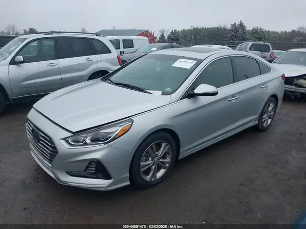 5NPE34AF4JH600435 2018 HYUNDAI SONATA - Image 2
