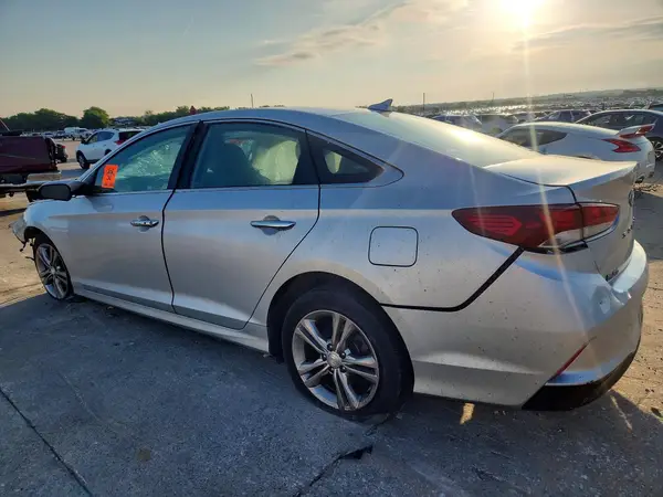 5NPE34AF4JH606817 2018 HYUNDAI SONATA - Image 2