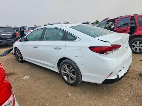 5NPE34AF4JH610091 2018 HYUNDAI SONATA - Image 2