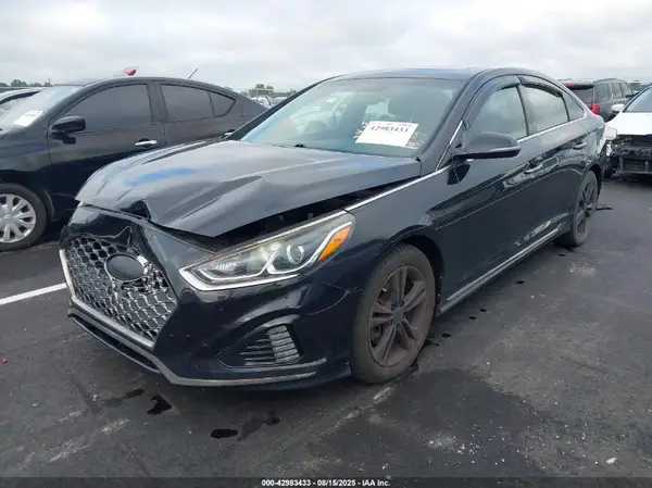 5NPE34AF4JH612231 2018 HYUNDAI SONATA - Image 2