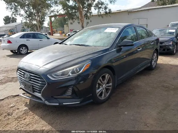 5NPE34AF4JH628879 2018 HYUNDAI SONATA - Image 2