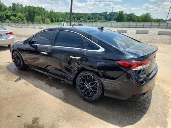 5NPE34AF4JH636738 2018 HYUNDAI SONATA - Image 2